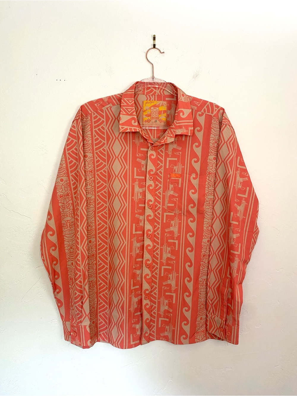 Rare Retro Rifle Large Tiki Print Men’s Coral Beige Long-Sleeve Shirt